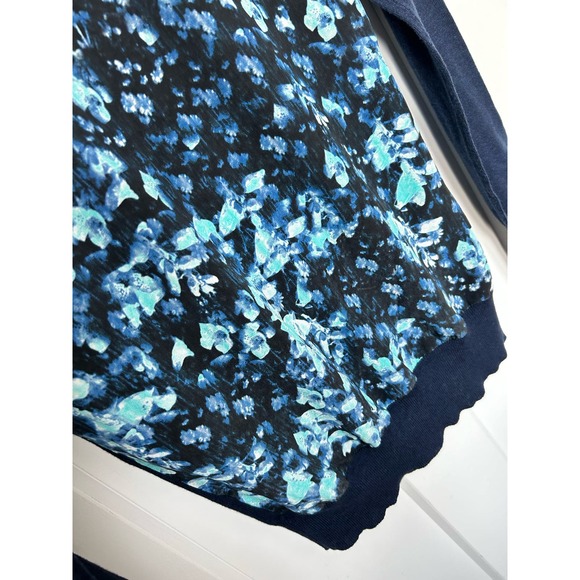 NWT Barneys New York Women's V-Neck Knit Cardigan Sweater Navy Blue‎ Size XS - Picture 8 of 13